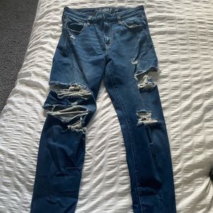 American Eagle Distressed Jeans
